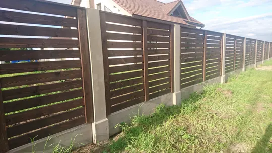 Horizontālie koka žogi — 42