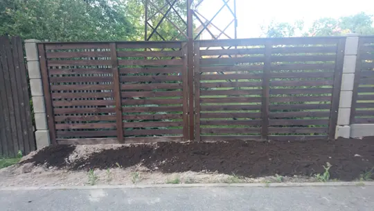 Horizontālie koka žogi — 44