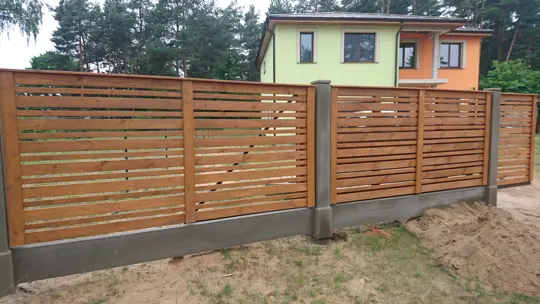 Horizontālie koka žogi — 55