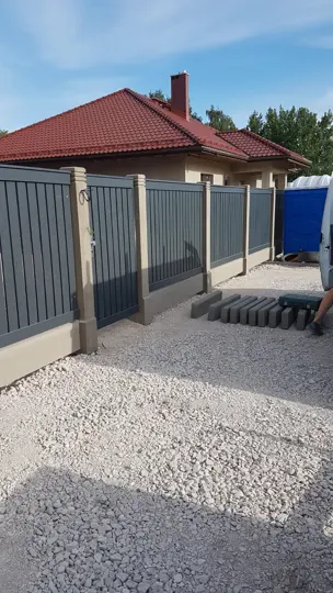 Vertikālie koka žogi — 13
