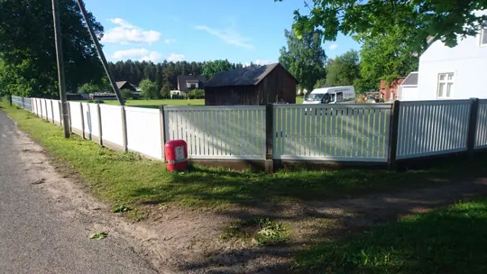 Vertikālie koka žogi — 31