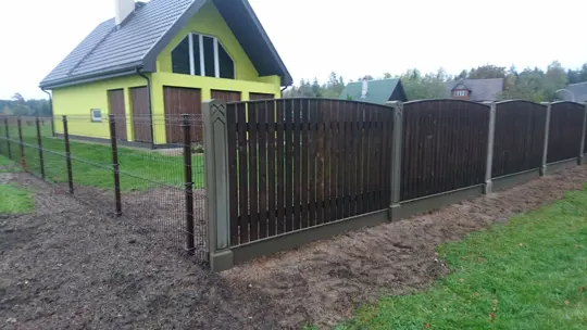 Vertikālie koka žogi — 37
