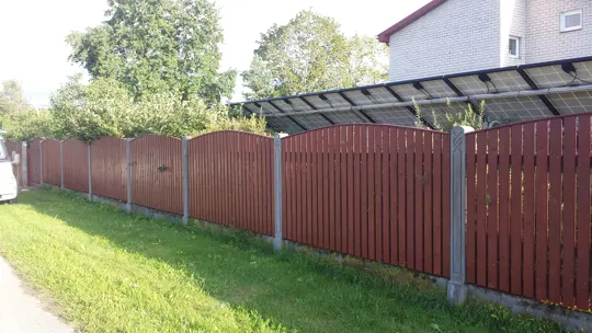 Vertikālie koka žogi — 52