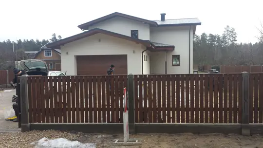 Vertikālie koka žogi — 64