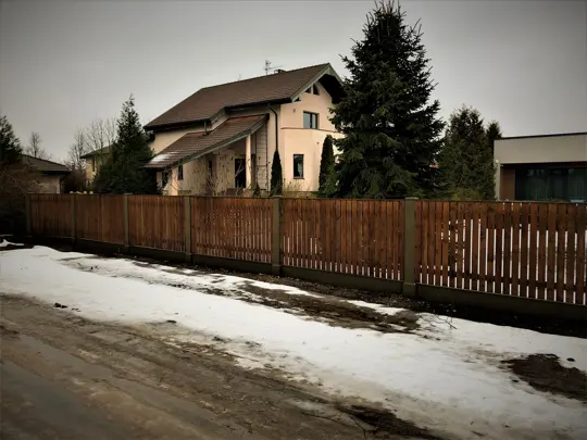 Vertikālie koka žogi — 131